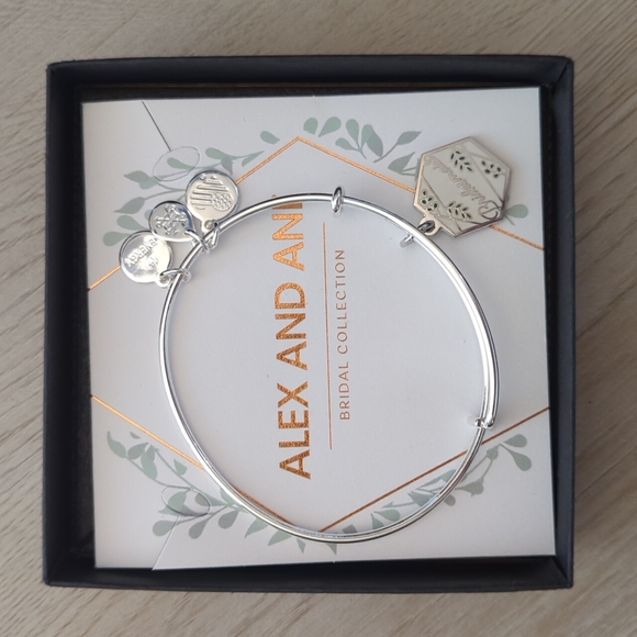 Alex and Ani Bridesmaid Bracelet - Picture 1 of 2